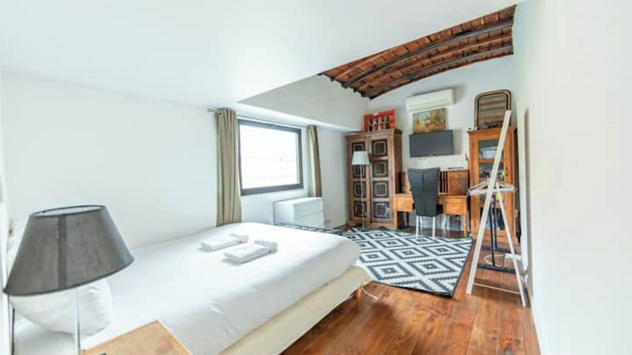 Photo of Bedroom in Puteaux