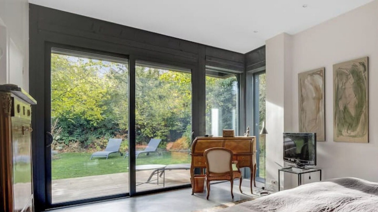 Photo of Bedroom in Vaucresson