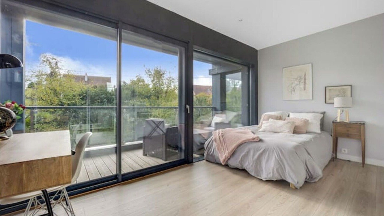 Photo of Bedroom in Vaucresson