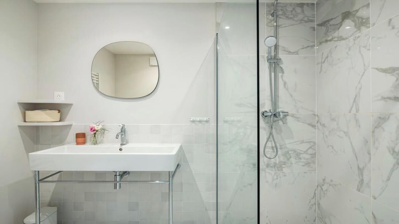 Photo of Bathroom in 3rd Arrondissement