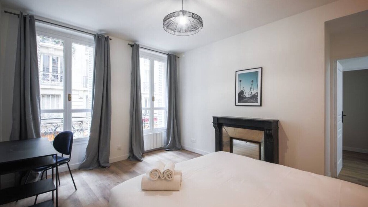 Photo of Bedroom in 15th Arrondissement