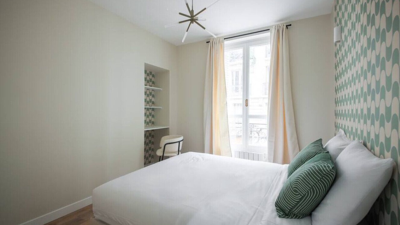 Photo of Bedroom in 15th Arrondissement