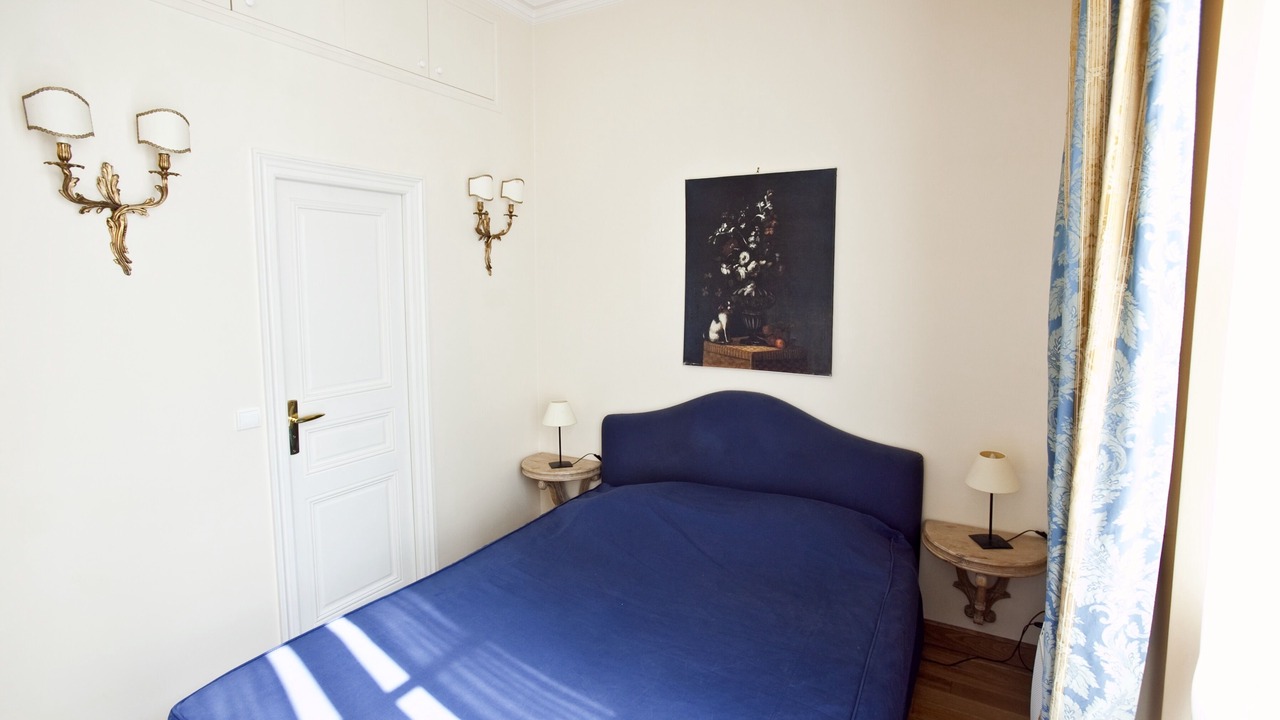Photo of Bedroom in 8th Arrondissement