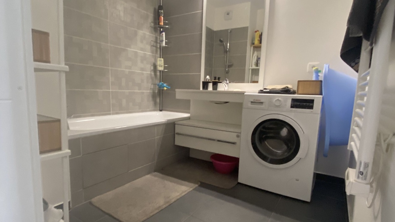 Photo of Bathroom in Noisy-le-Grand