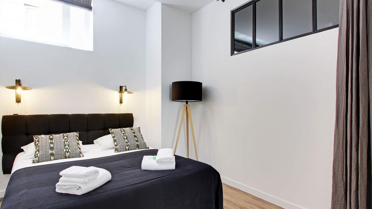 Photo of Bedroom in Arts-et-Metiers