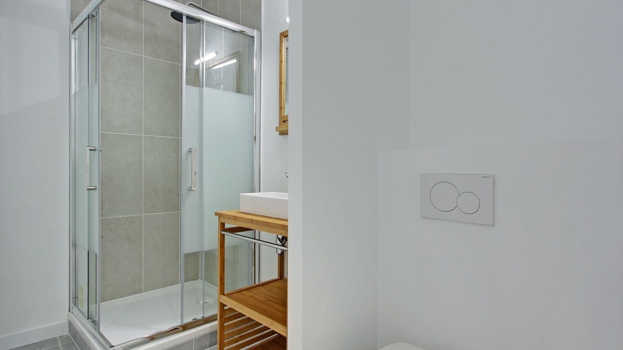 Photo of Bathroom in Arts-et-Metiers