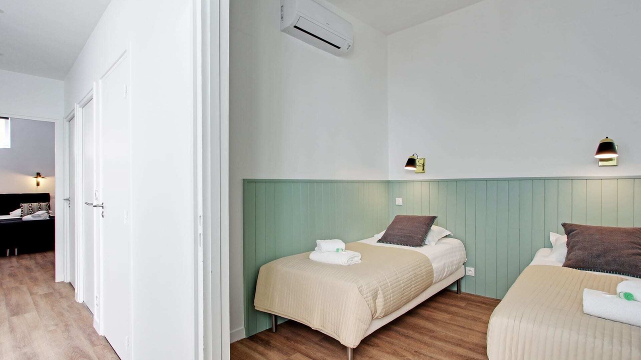 Photo of Bedroom in Arts-et-Metiers
