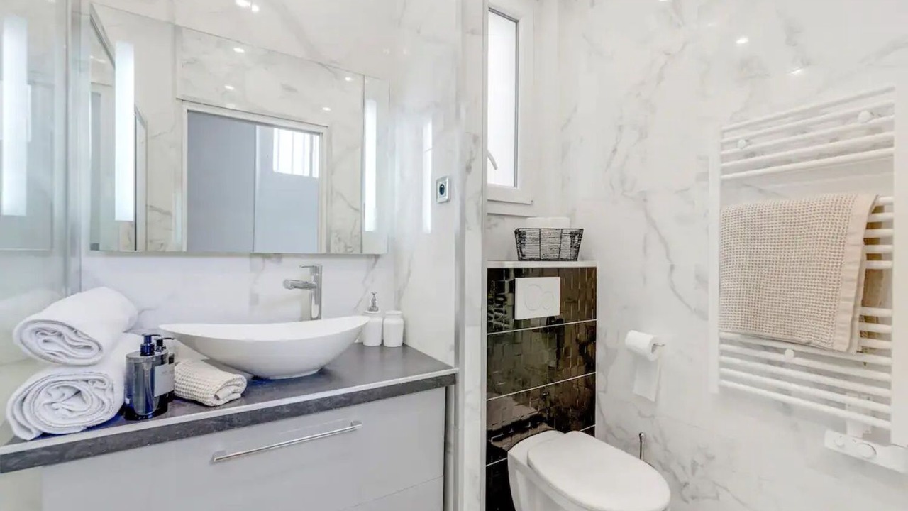 Photo of Bathroom in Chaillot