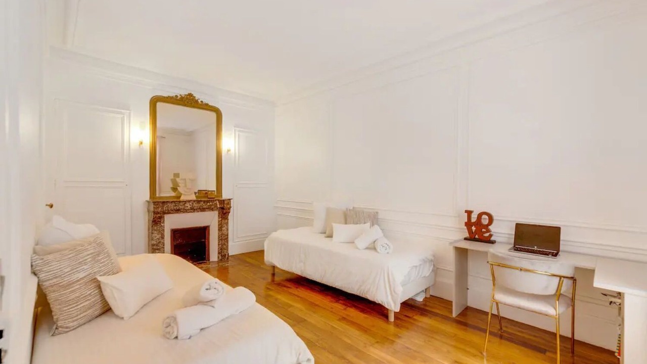 Photo of Bedroom in Chaillot