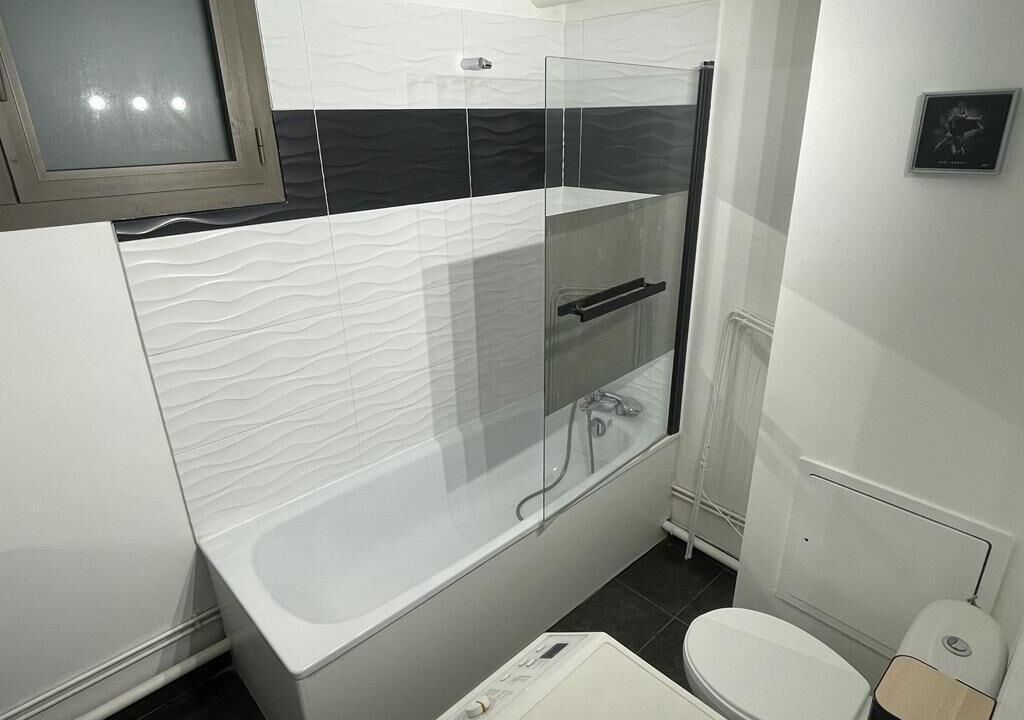 Photo of Bathroom in Neuilly-sur-Marne