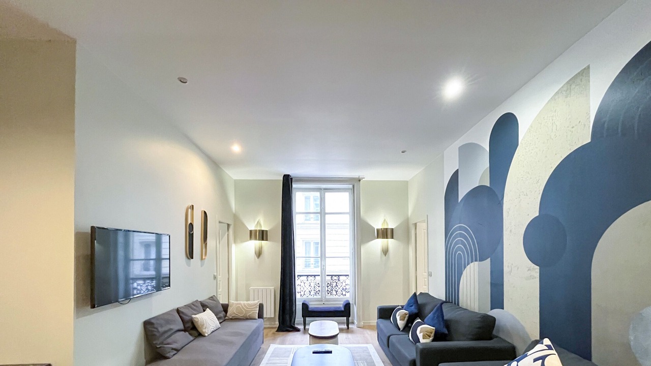 Photo of Others in 8th Arrondissement