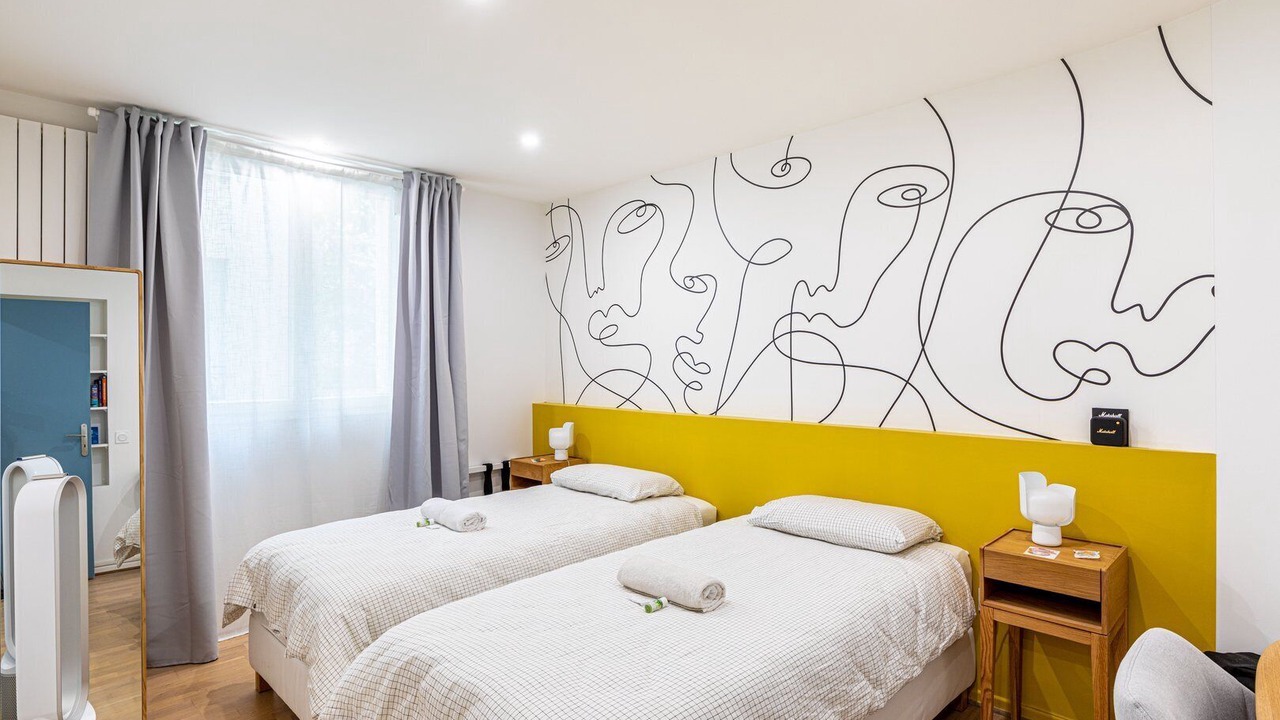 Photo of Bedroom in Saint-Fargeau