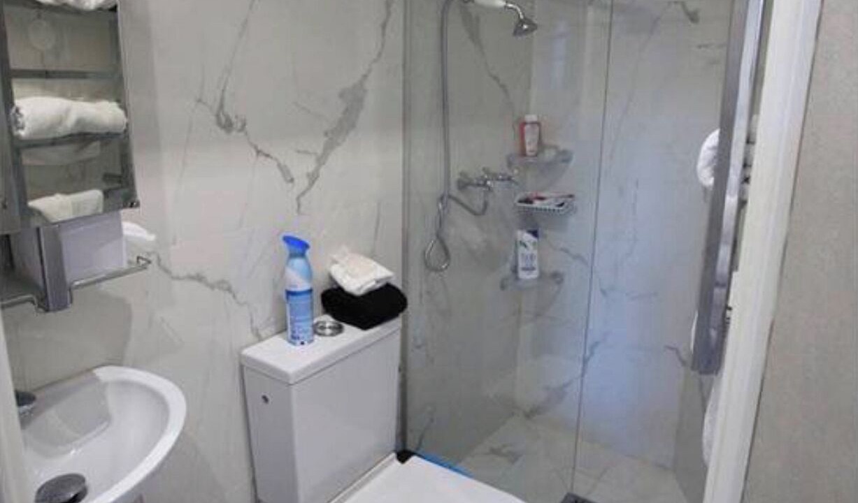Photo of Bathroom in Quartier de la Goutte-d'Or