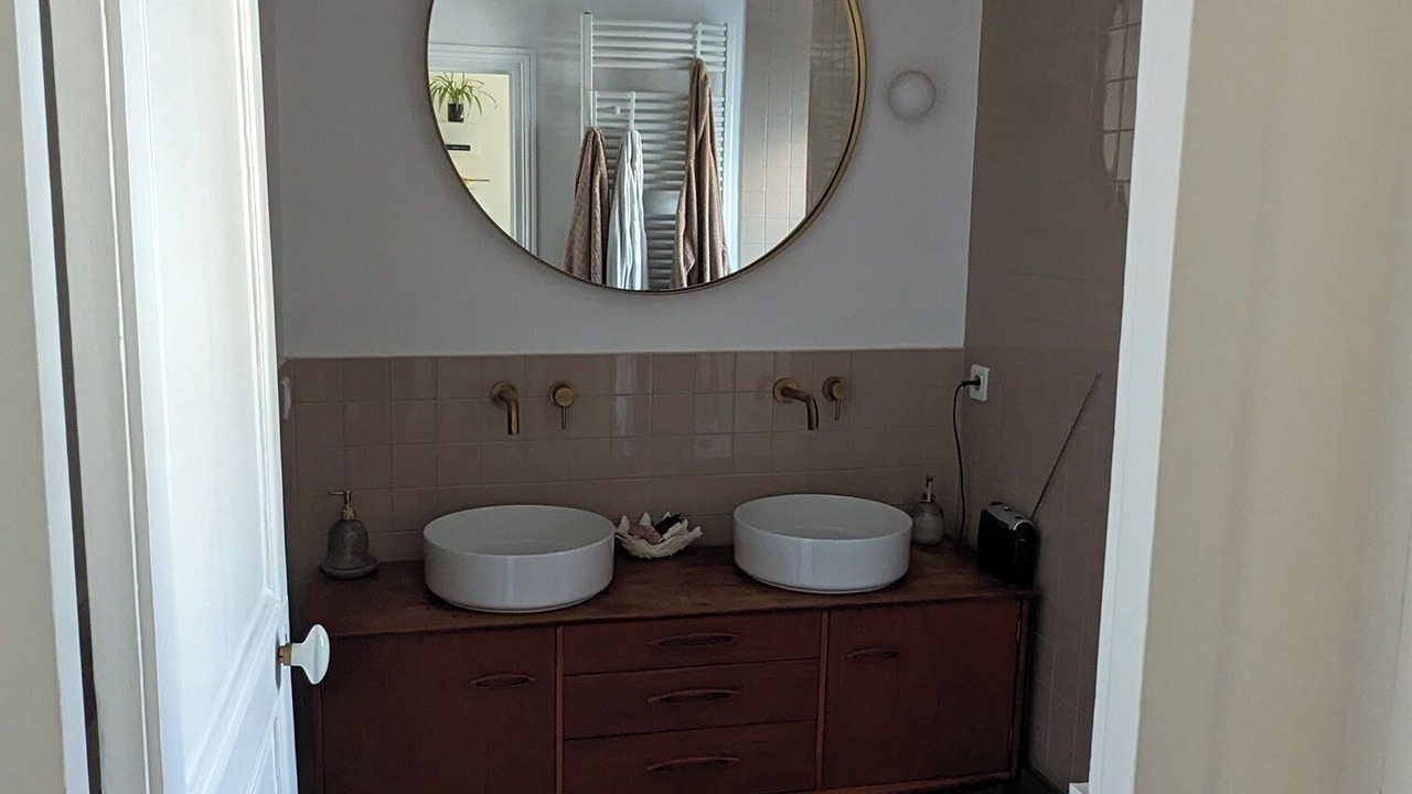 Photo of Bathroom in Charonne