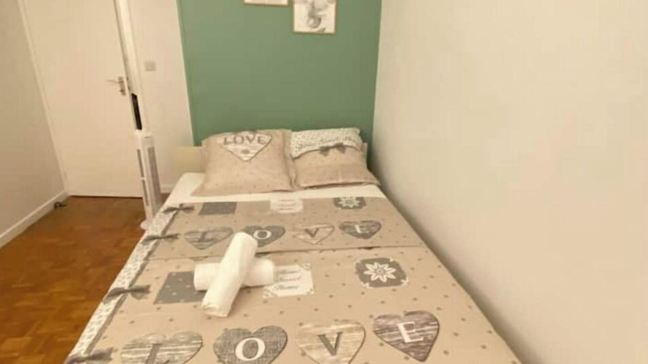 Photo of Bedroom in Colombes