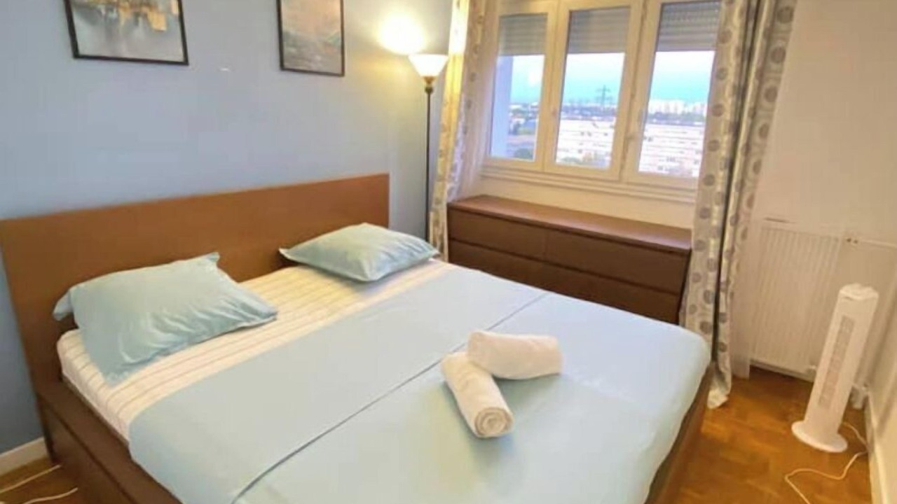 Photo of Bedroom in Colombes