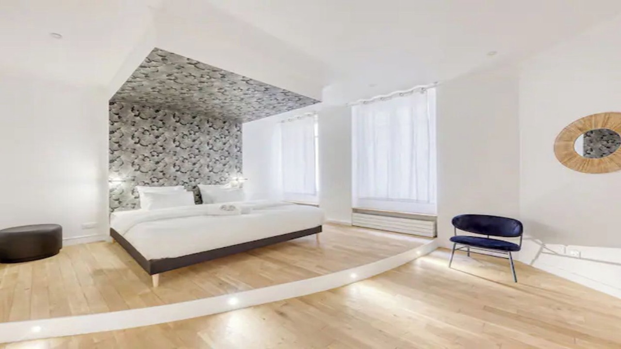 Photo of Bedroom in Notre Dame