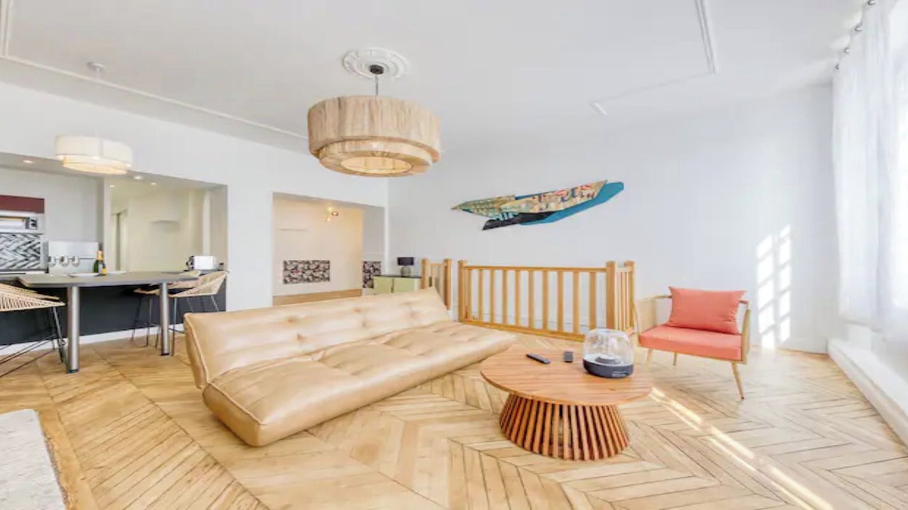 Photo of Livingroom in Notre Dame