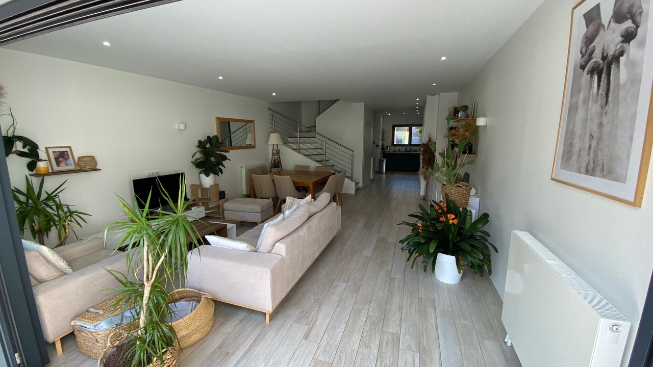 Photo of Livingroom in Colombes