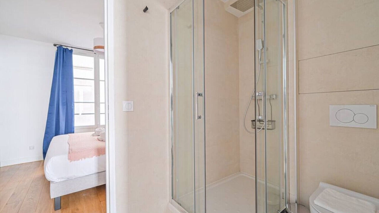 Photo of Bathroom in Palais-Royal