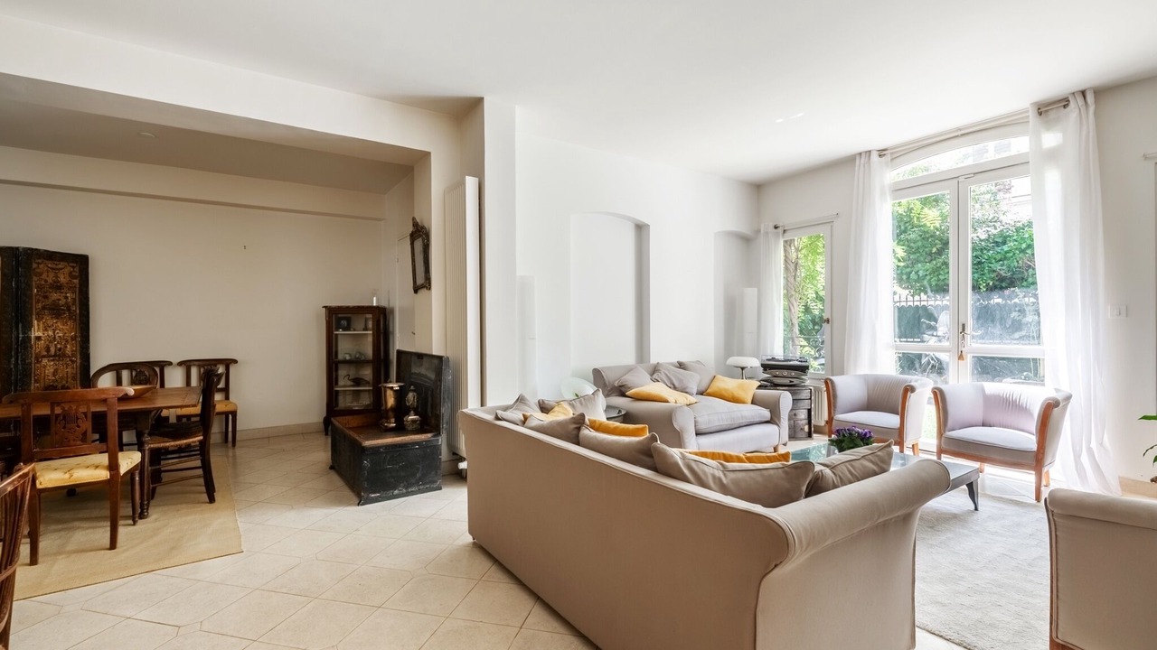 Photo of Livingroom in Butte-aux-Cailles