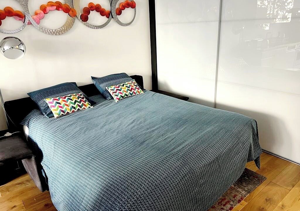Photo of Bedroom in Chaillot