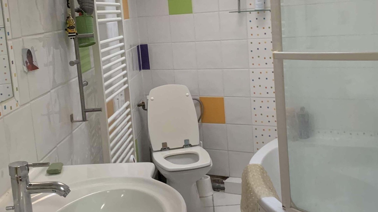 Photo of Bathroom in Asnieres-sur-Seine