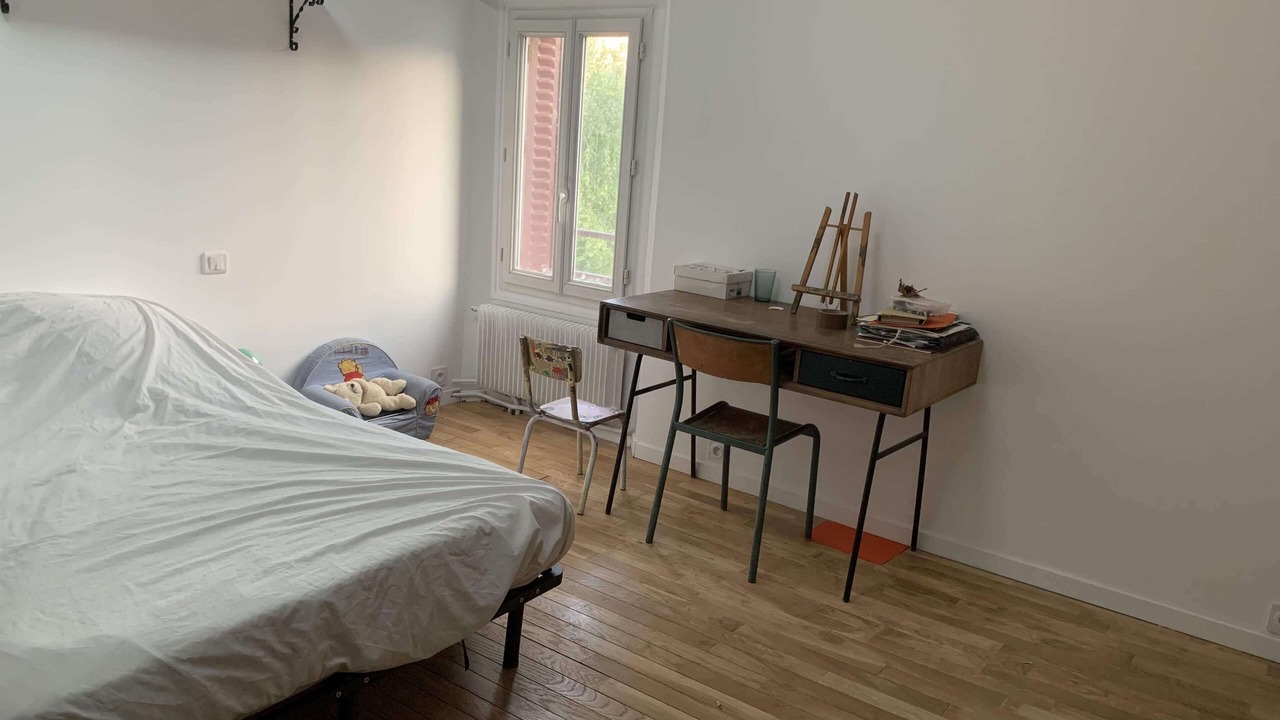 Photo of Bedroom in Asnieres-sur-Seine