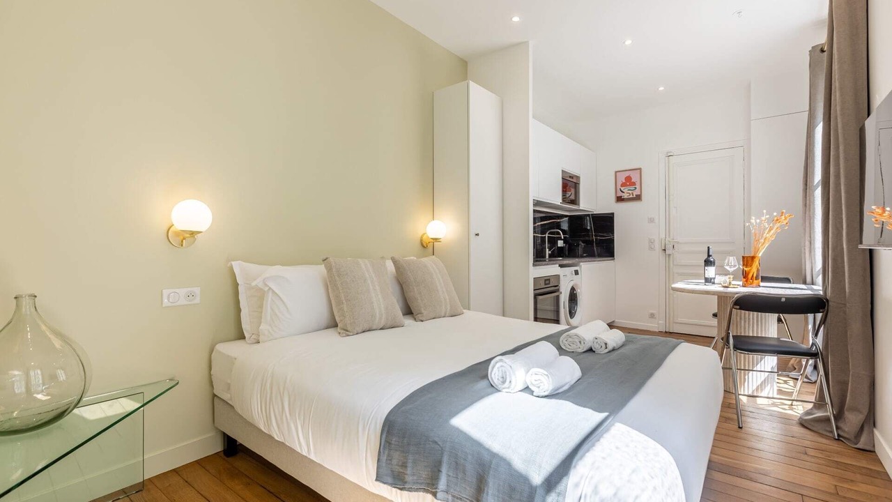 Photo of Bedroom in Quartier de la Place-Vendome