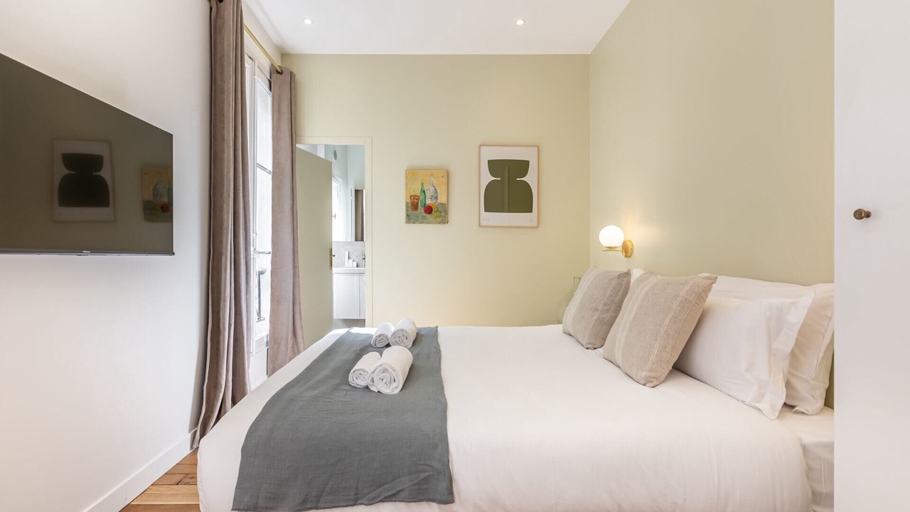 Photo of Bedroom in Quartier de la Place-Vendome