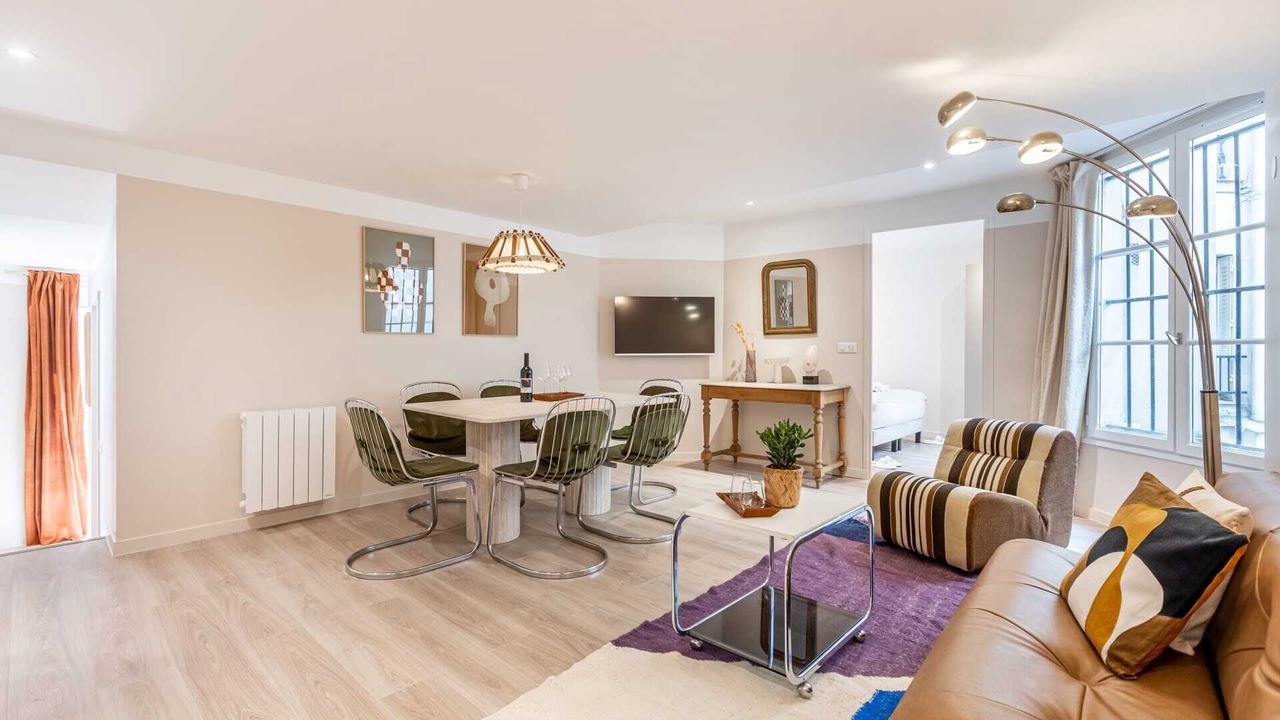 Photo of Livingroom in Quartier de la Place-Vendome