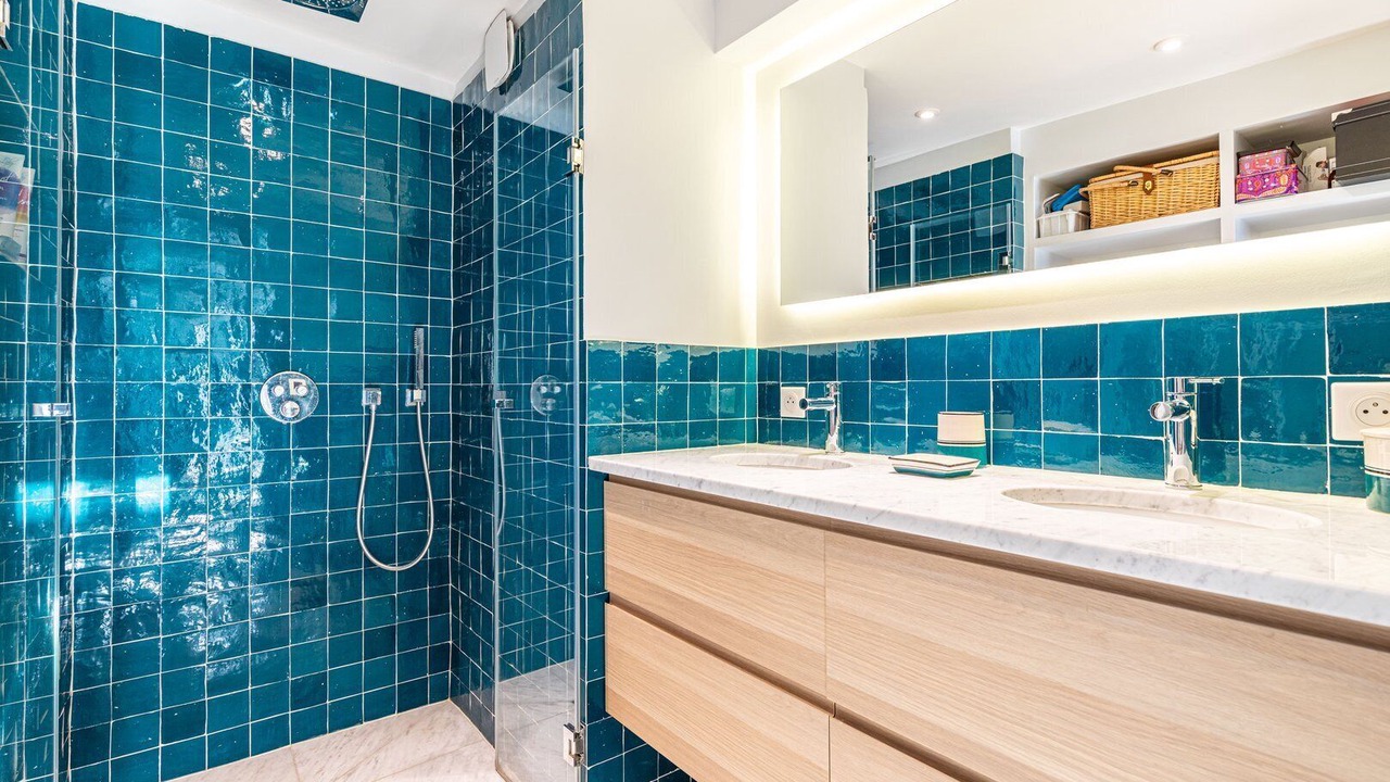 Photo of Bathroom in Vivienne