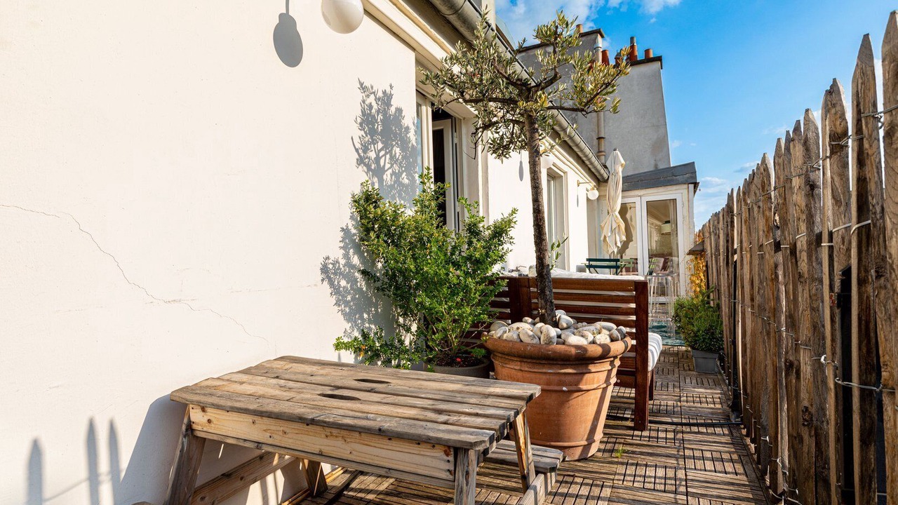 Photo of Outdoor in Vivienne