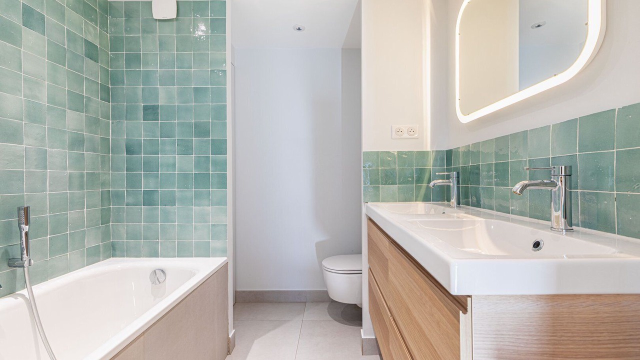 Photo of Bathroom in Vivienne
