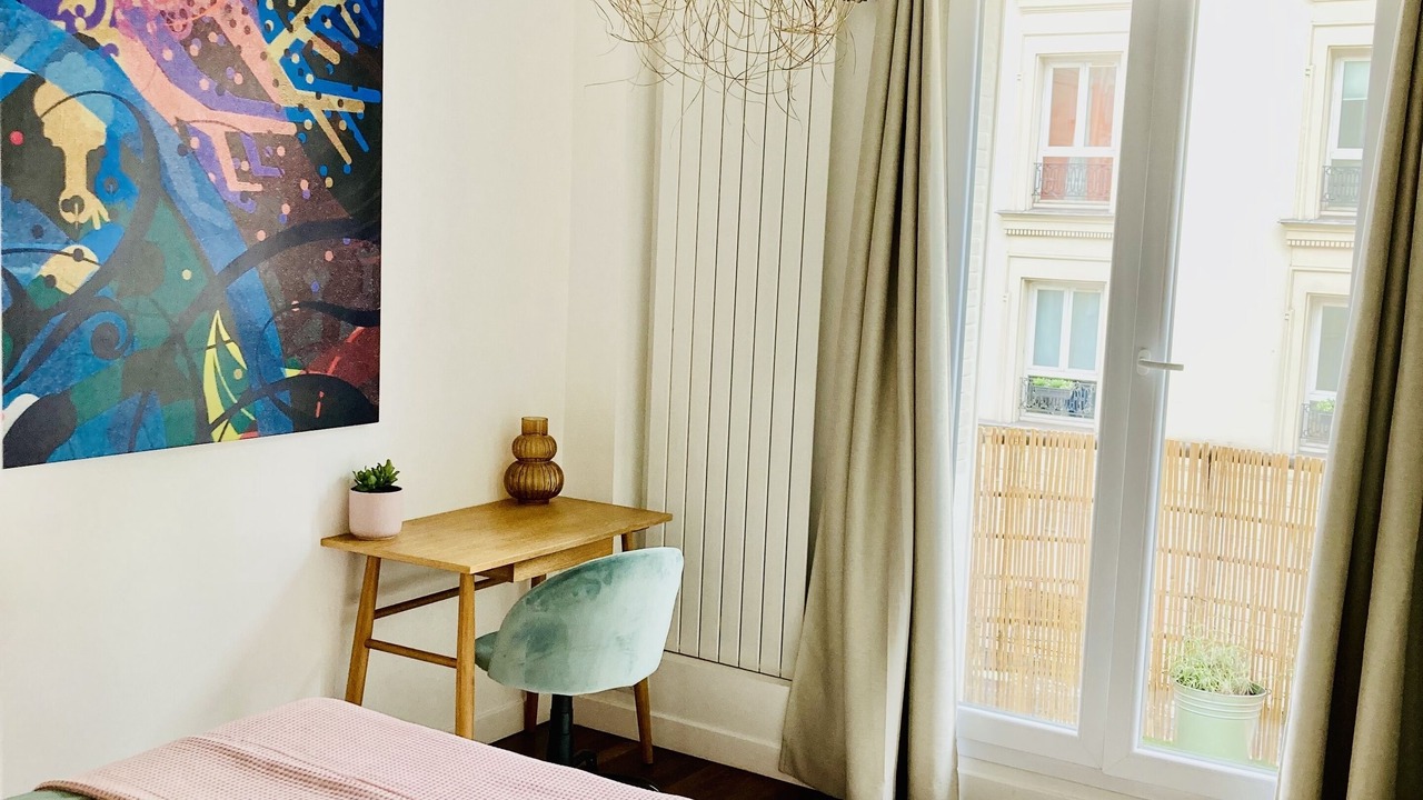 Photo of Bedroom in Levallois-Perret
