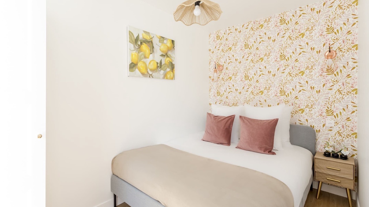 Photo of Bedroom in Grenelle