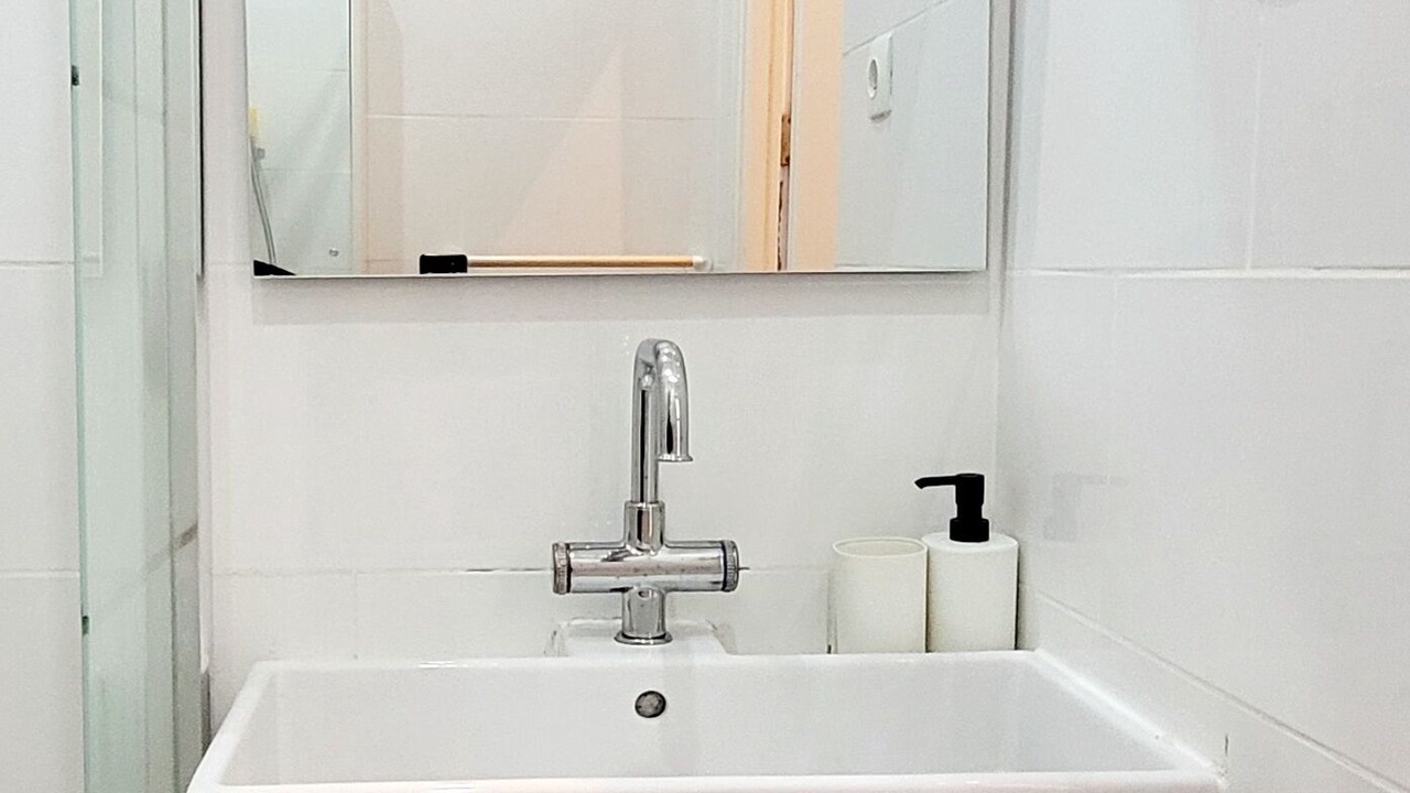 Photo of Bathroom in Les Pavillons-sous-Bois