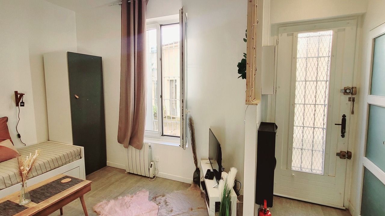 Photo of Livingroom in Les Pavillons-sous-Bois