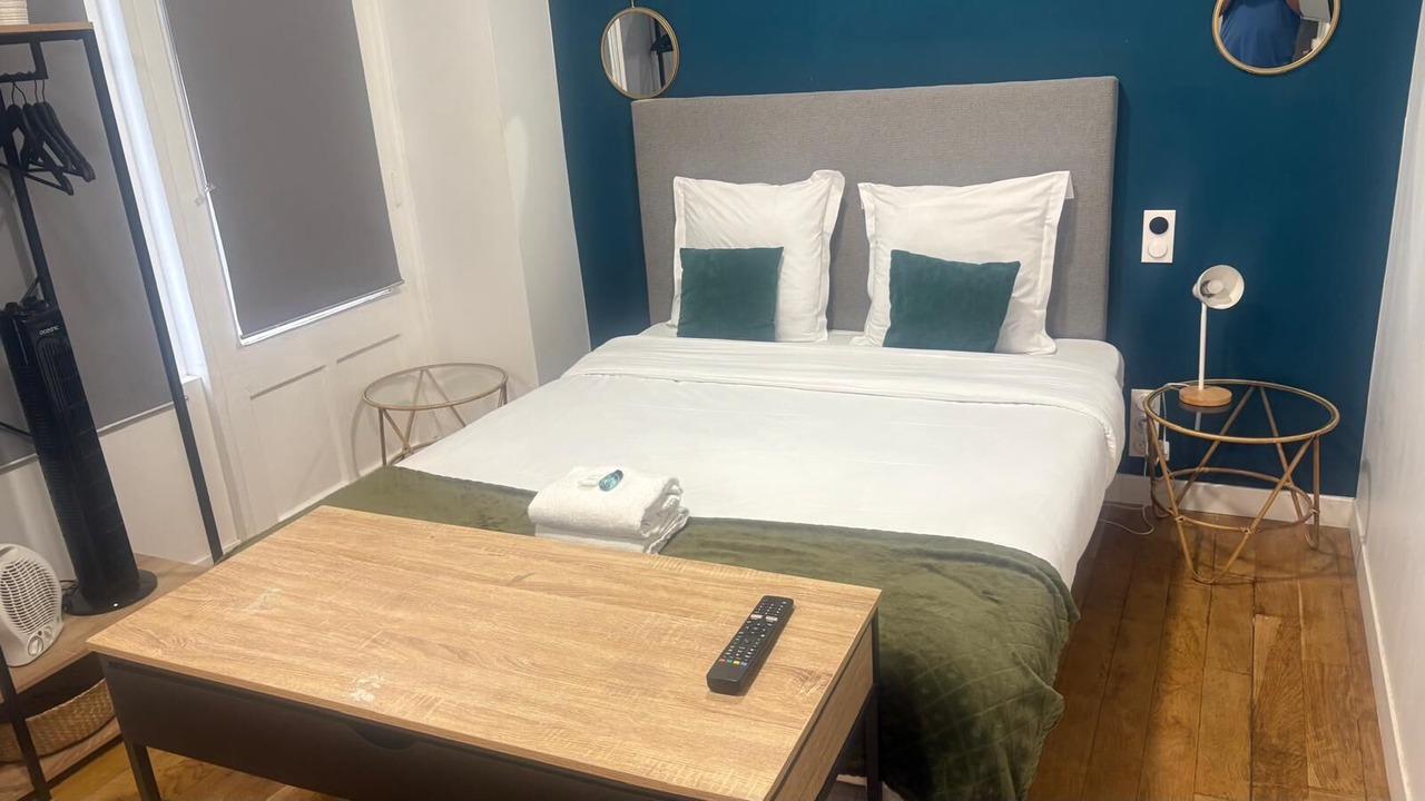 Photo of Bedroom in Chaillot