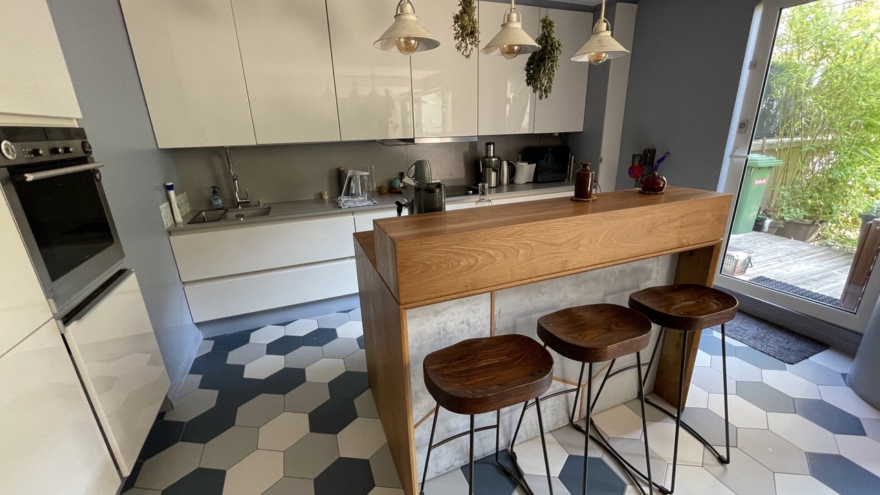 Photo of Kitchen in Combat