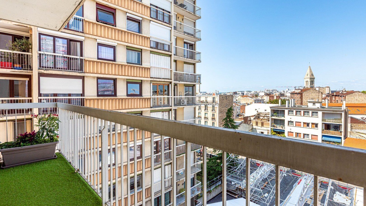 Photo of Outdoor in Les Puces de Saint-Ouen