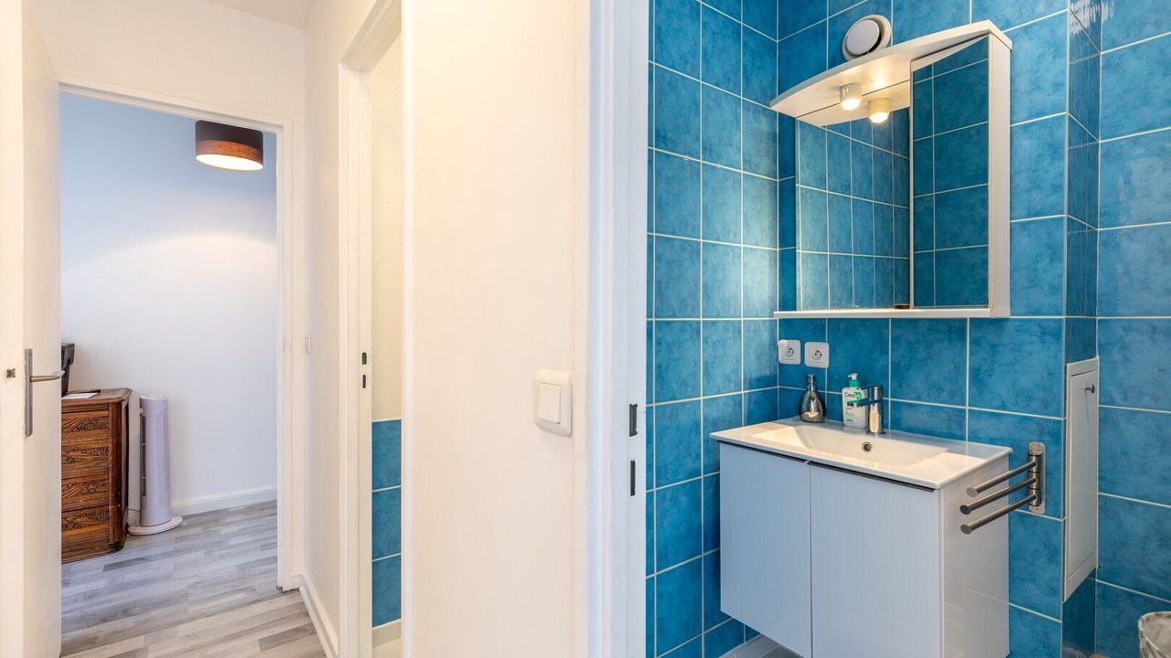 Photo of Bathroom in Les Puces de Saint-Ouen