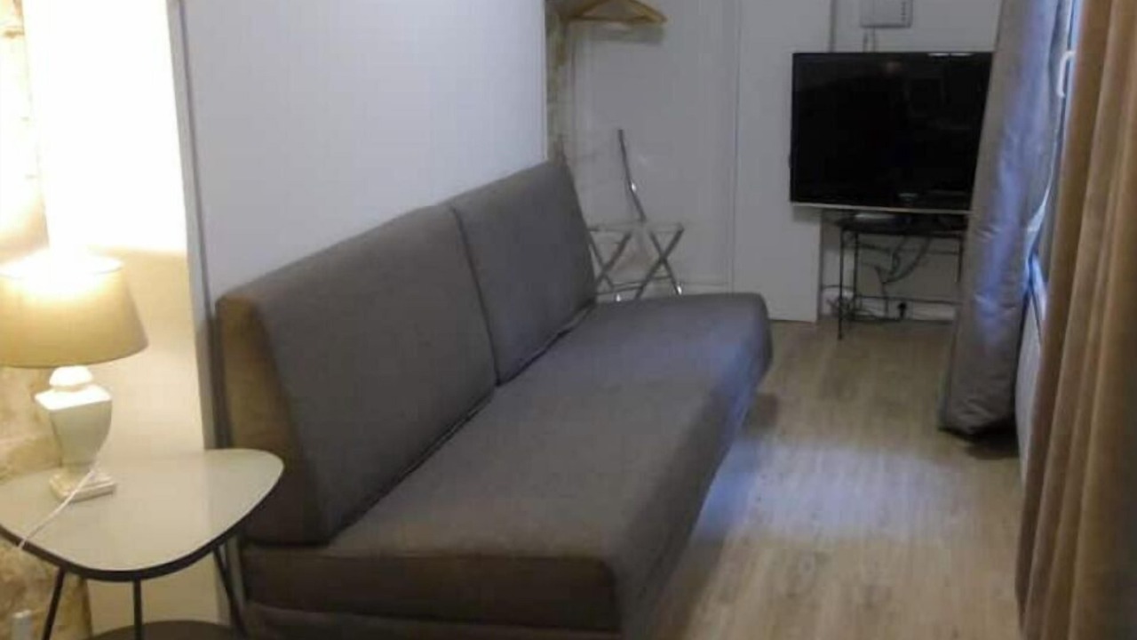 Photo of Livingroom in Arts-et-Metiers