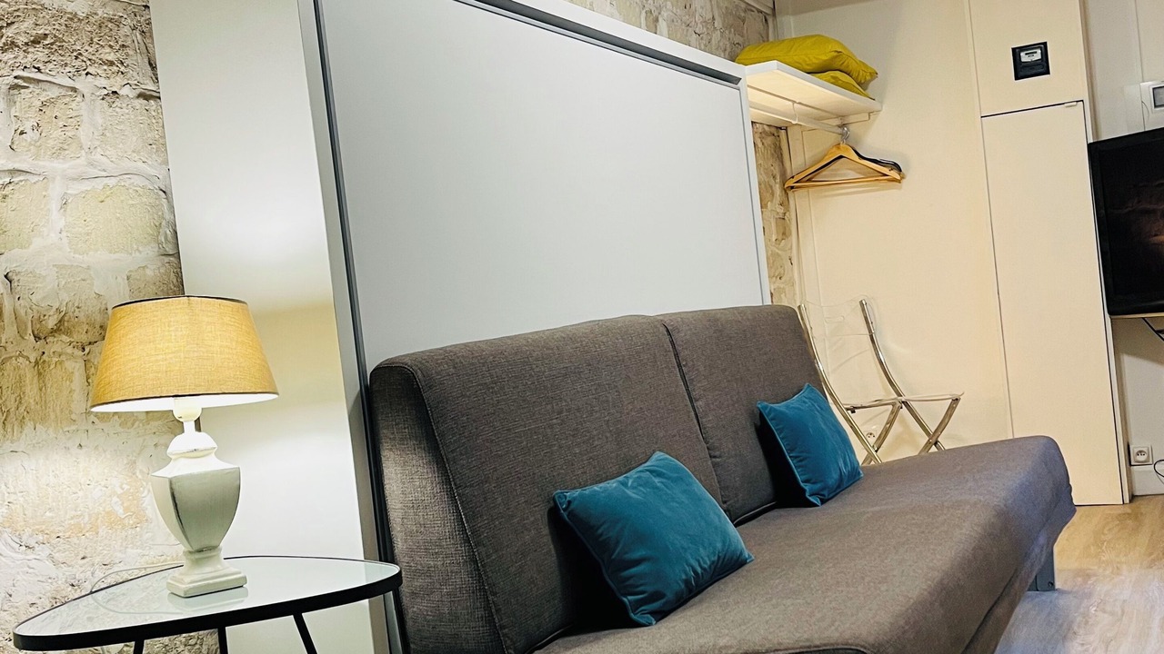 Photo of Livingroom in Arts-et-Metiers