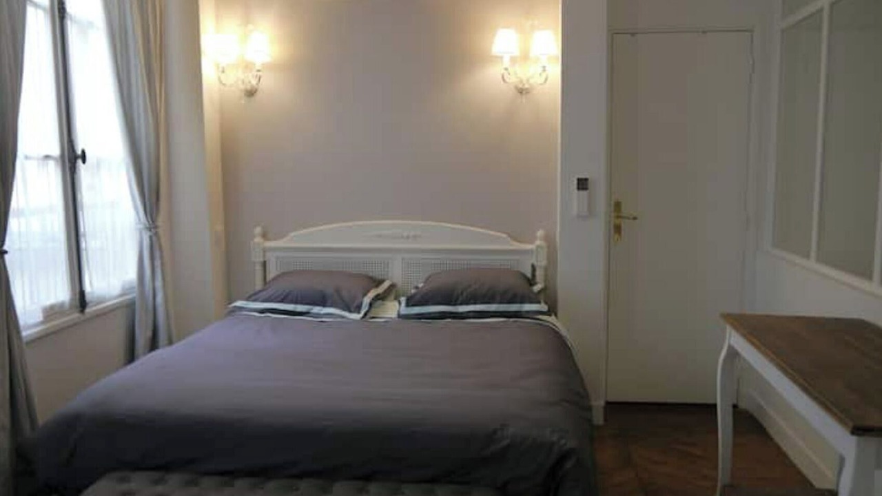 Photo of Bedroom in Arts-et-Metiers