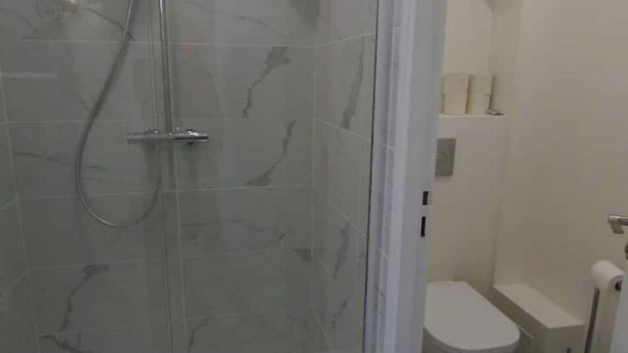 Photo of Bathroom in Arts-et-Metiers
