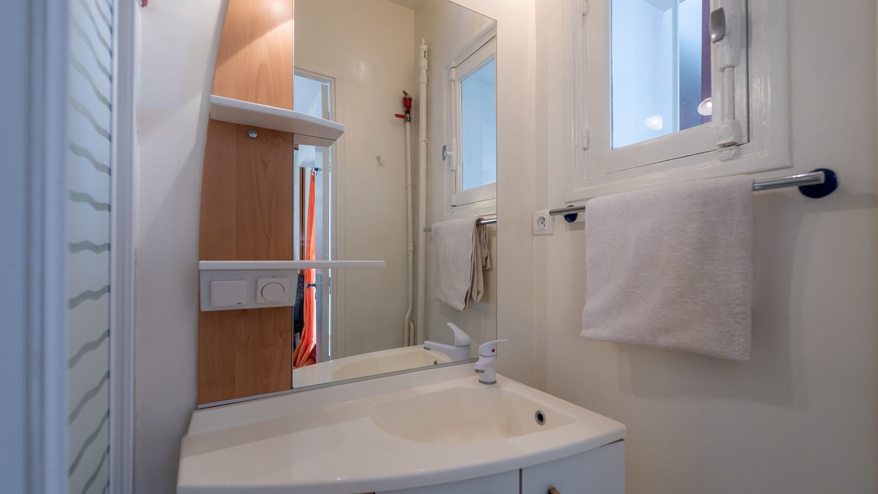 Photo of Bathroom in 12th Arrondissement