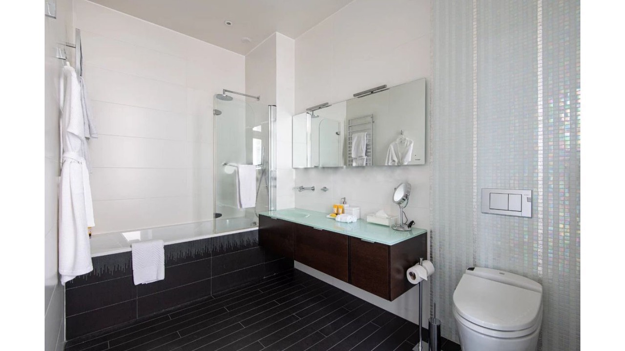 Photo of Bathroom in Porte-Dauphine