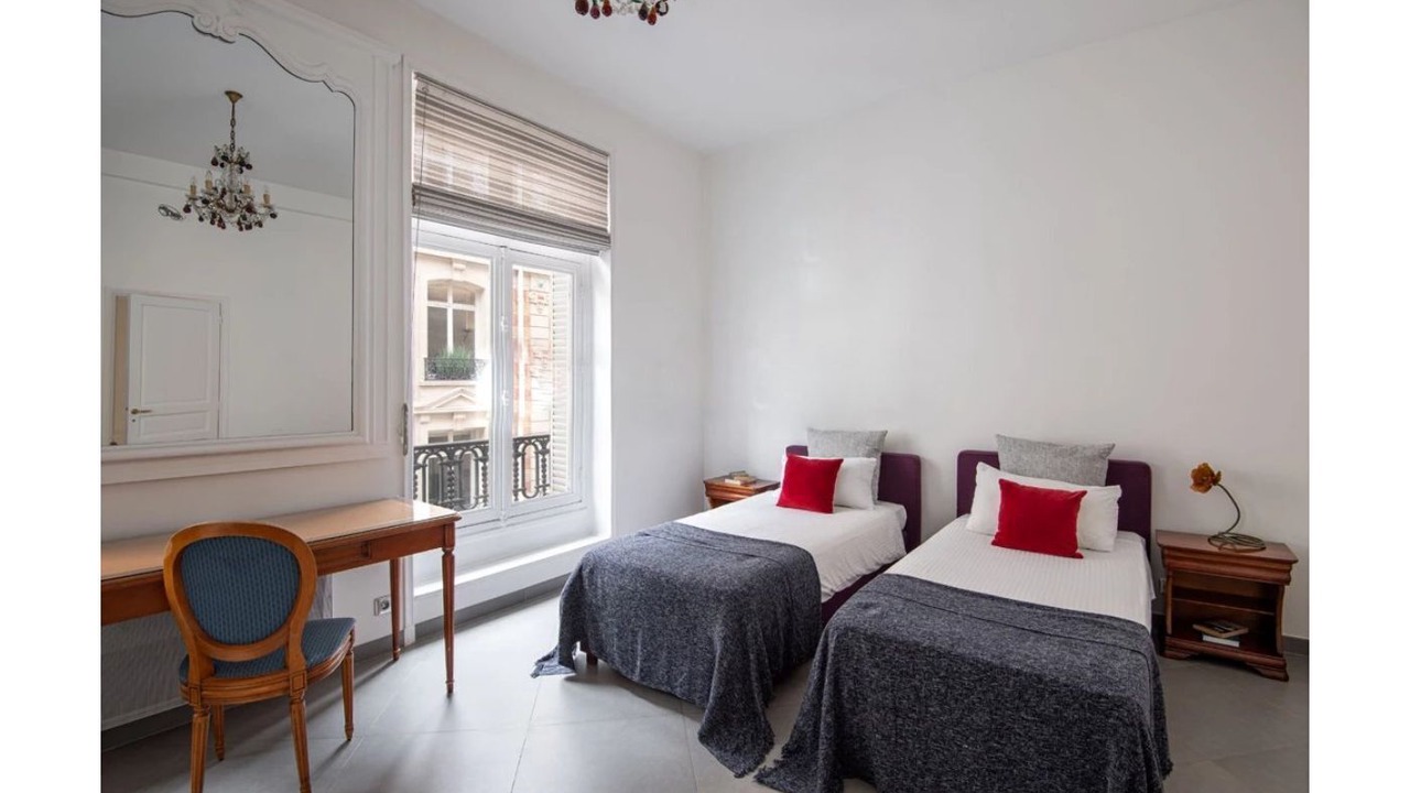 Photo of Bedroom in Porte-Dauphine