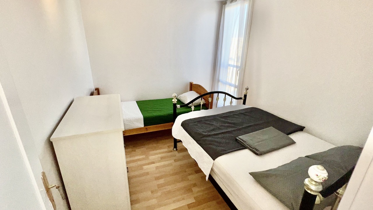 Photo of Bedroom in Bagneux